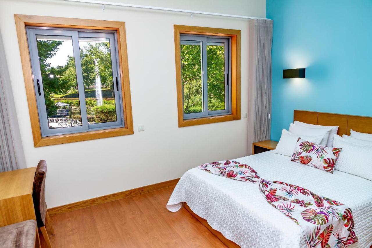 モンジン・デ・バスト Boutique Mouras Bed & Breakfast エクステリア 写真